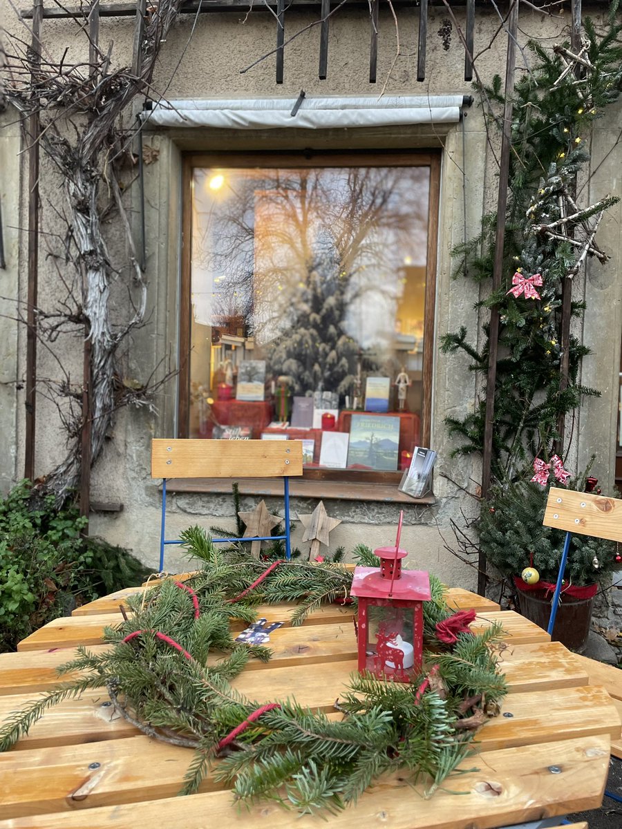 Advent vor dem BuchHaus