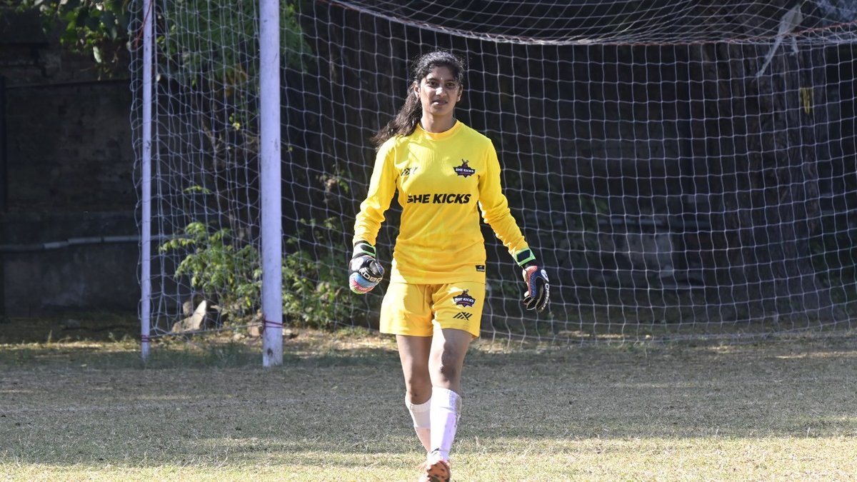 Yesterday’s match was an absolute thriller! ⚽💜 Despite a 5-3 loss, our girls showed incredible spirit, teamwork, and determination till the final whistle. Proud of the fight they put up! 🌟

#SheKicksFC #FootballPassion #Teamwork #GameDay