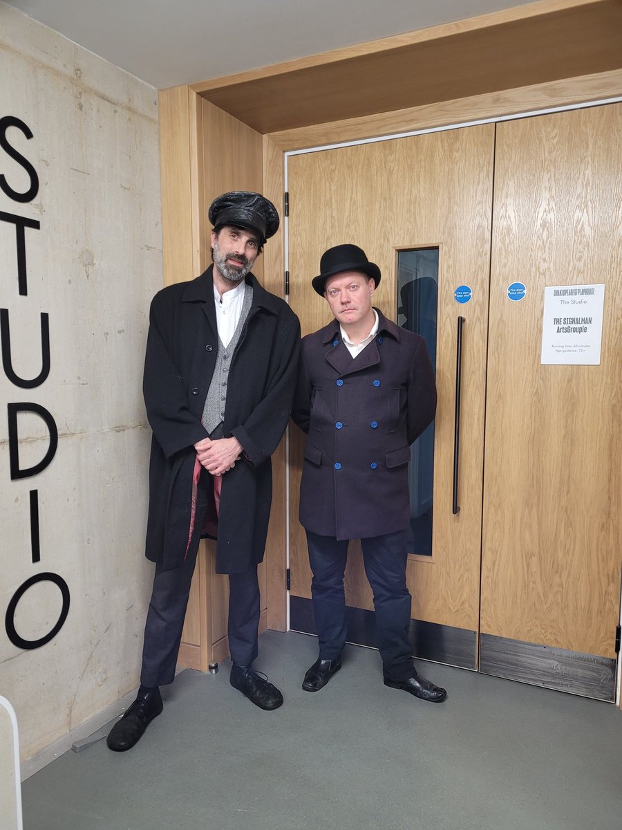daveygriff82's tweet photo. Thank you to @ShakespeareNP for being wonderful hosts for The Signalman. 3 sold out performances. Tonight, we head to @MetalLiverpool to haunt the line at Edge Hill Station
🎟️ https://t.co/FKoV4ln6Du
#theatre #Liverpool #whatsonliverpool #thingstodoinliverpool #visitliverpool https://t.co/oO5ZQbfsoj