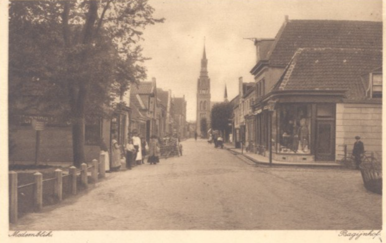 Een winkel in Medemblik waar je vroeger #snoep kon kopen bij Marie de Boer #collectievissen