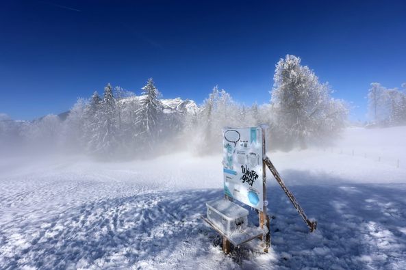 juiz_nidwalden's tweet photo. Vom Samstag, 7. Dezember bis 1. März 2025 ist der Wintererlebnispfad auf dem Erlebnis Hof Vorsäss für kleine und grosse ForscherInnen wieder geöffnet.
ℹ️ https://t.co/79ogebbKs4
#Mueterschwandenberg #Ennetmoos #Nidwalden https://t.co/dQ80412KsT