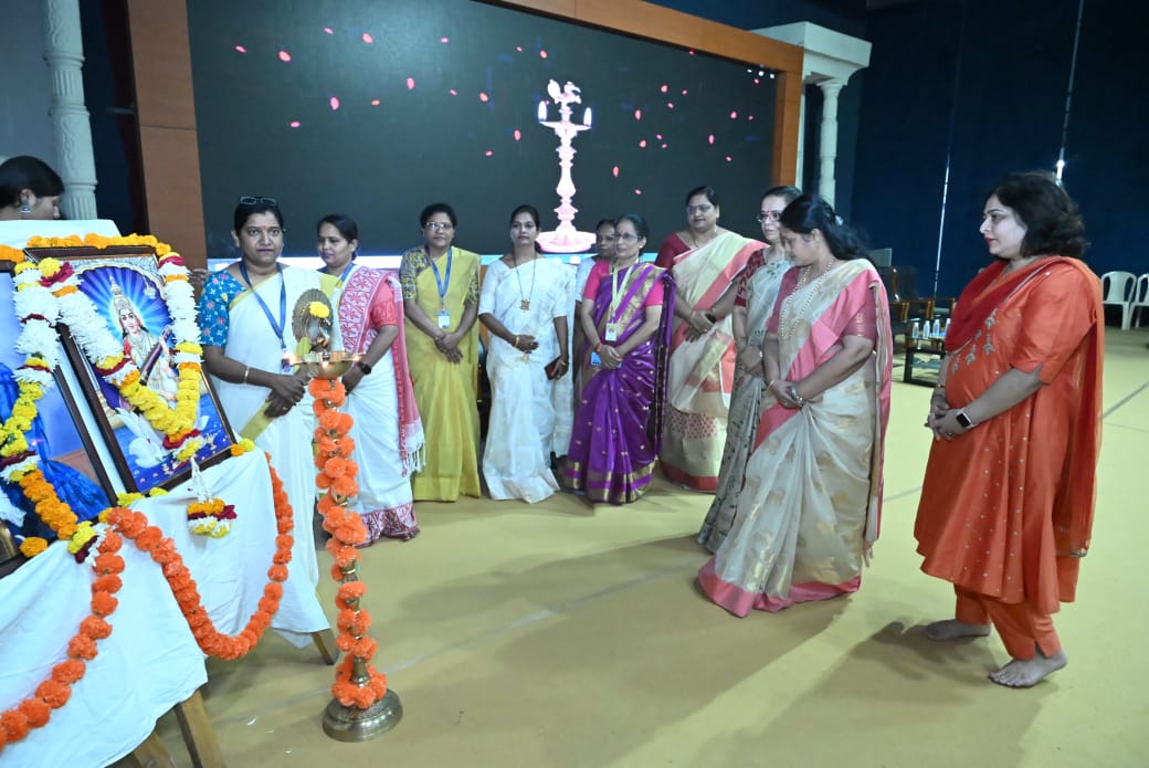 fntcnwardha's tweet photo. Lamp lighting ceremony is Conducted by Florence Nightingale Training College of Nursing, Sawangi Meghe, Wardha on 26/11/2024 AT 11.00AM in the auditorium for ANM, GNM, and BSC programme.
#lamplighting #FNTCN #nursingcollege https://t.co/bGID6g8VeT