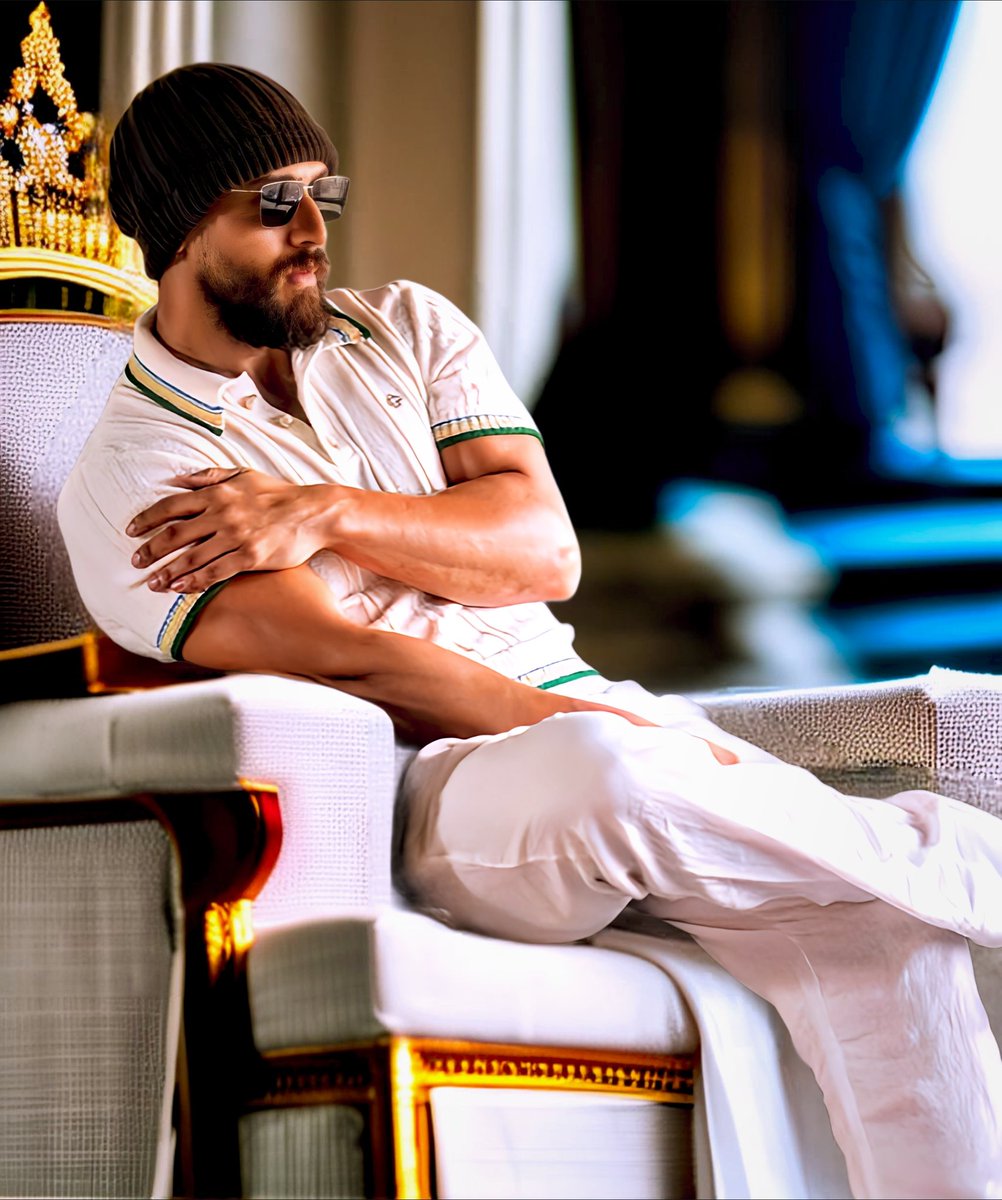 ChandaDivyam's tweet photo. King on his throne.
#tiger_shroff #tiger #tigershroffeditz #tigerian #likeforlike #followforfollow #TIGERSHROFFPHOTOS #tigershrofffans #tigermania #tigerlovers #tiger_shroff_updates #bollywood #dancewithtiger #tigerlatest #tigerinsta #tigershroffworld #tiger_shroff_fanpage https://t.co/6MpRxPPR4n