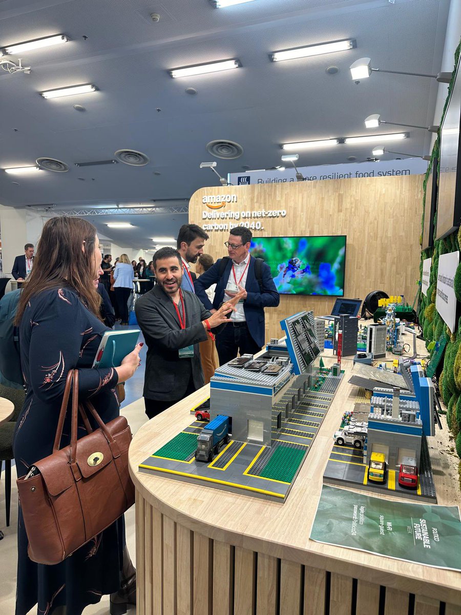 AmazonNewsEU's tweet photo. It’s the last day of #POLITICOSustainableWeek! We’ve had a great few days of learning, meeting some great people, and telling the story of our own journey to net-zero carbon. https://t.co/wojwq4oJZw