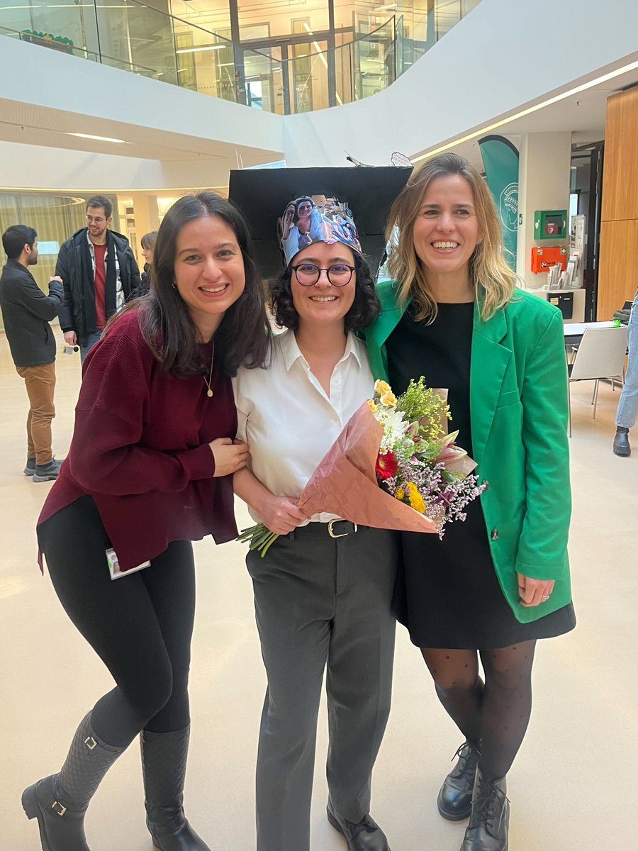 Peltzer Lab (@peltzer_lab) on Twitter photo Happy to announce a new PhD from the Peltzer Lab. Dr. <a href="/onayyveli/">Önay Veli</a> congratulations on this wonderful achievement. We are levitating, so proud we are of you!!!
<a href="/sfb_1403/">SFB_1403</a> <a href="/CECAD_/">CECAD Cologne</a> <a href="/UniCologne/">Universität zu Köln</a> Happy to announce a new PhD from the Peltzer Lab. Dr. <a href="/onayyveli/">Önay Veli</a> congratulations on this wonderful achievement. We are levitating, so proud we are of you!!!
<a href="/sfb_1403/">SFB_1403</a> <a href="/CECAD_/">CECAD Cologne</a> <a href="/UniCologne/">Universität zu Köln</a>