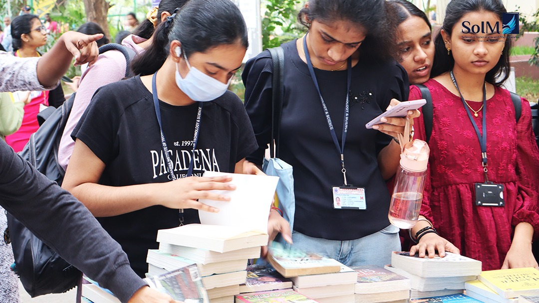 SoIM_official's tweet image. Carnival Diosa: A Feast for the Senses! 
Carnival Diosa dazzled with vibrant stalls, a thrilling #FlashMob, soulful #BandPerformance, and delightful treats. Cheers to all participants for making it a joyous celebration of talent, music, and creativity!