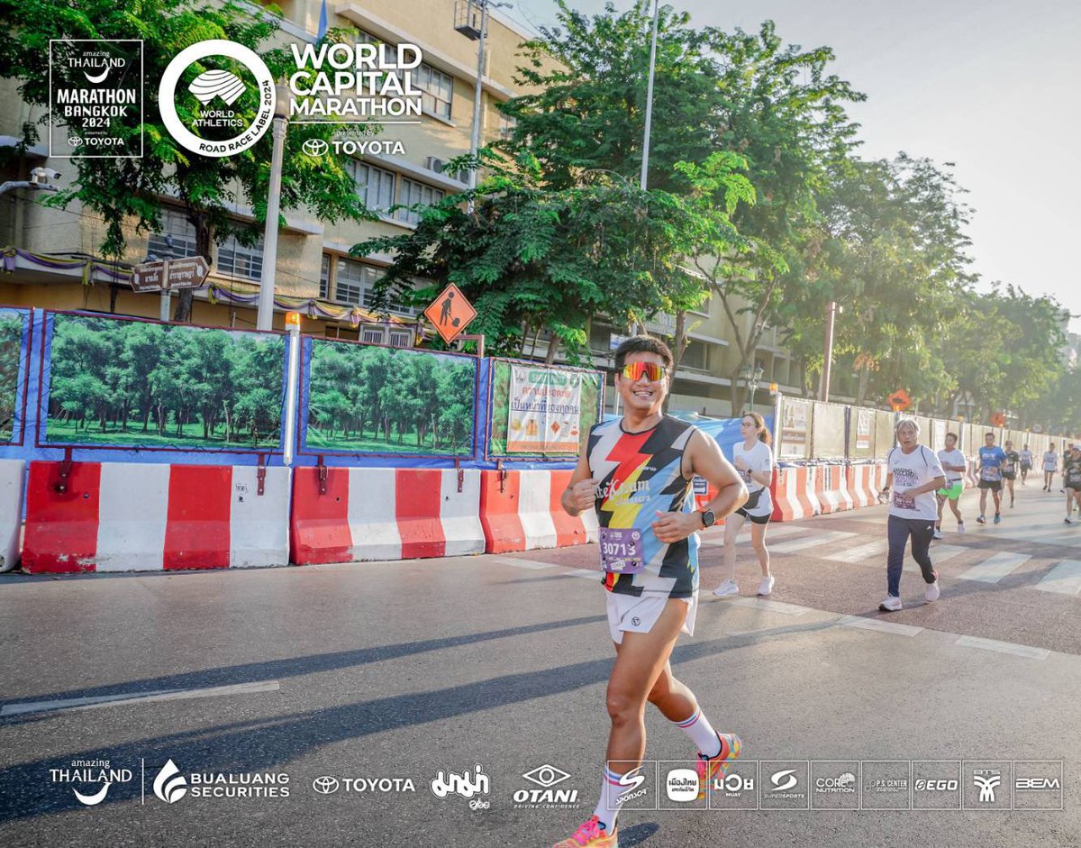 NinjaTooK's tweet photo. 🏃♂️ แฟมิลี่รัน แฟมิลี่ใจ 💕
#OtaniFamilyRun
#ATMBKK #ATMBKK2024
#AmazingThailandMarathonBangkok
#AmazingThailandMarathonBangkok2024
#วิ่งผ่าเมือง #TheCapital
#ไทยแลนด์ไตรลีก #ThailandTrileague
#theXteam #theXteamRunners
#theXteamAndFriends
#funrun #tookkyrun https://t.co/TvKKfaz6tq