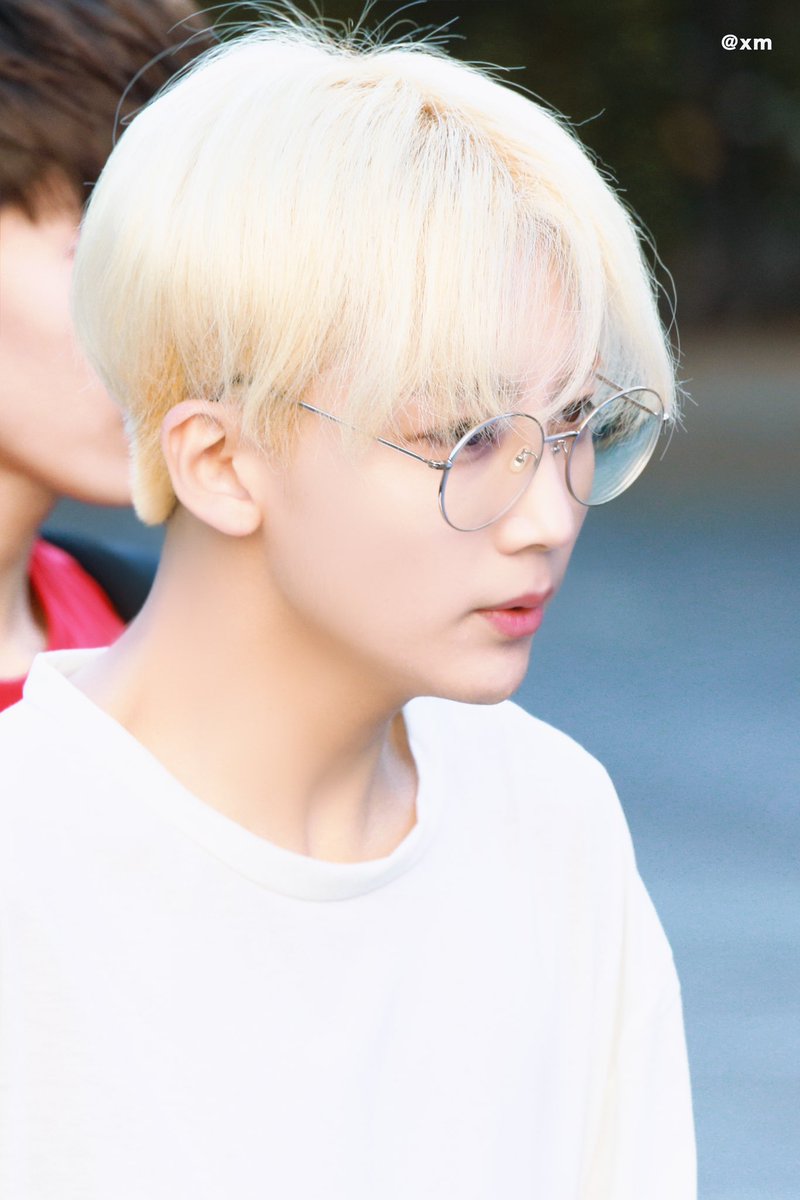 xm_j_'s tweet photo. #尹淨漢 #JEONGHAN
 #정한 #윤정한 #세븐틴
 #ジョンハン #SEVENTEEN
 170526 https://t.co/5kxC3PLfPk