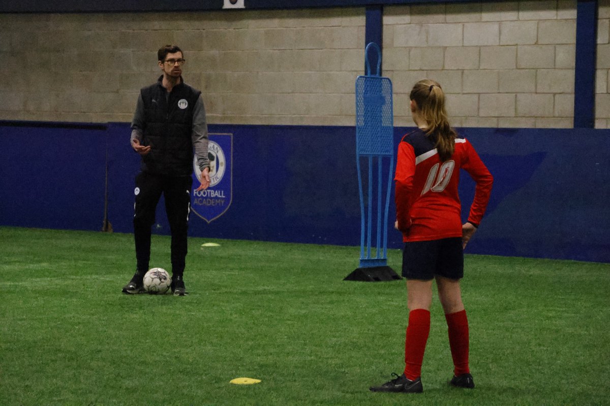 LaticsCommunity's tweet photo. ⚽️ Inspiring the next generation!

It was great to host our #PLPrimaryStars U11 champions @OSJ_Sports for a training session with @Latics_Women players Amelia Knowles, Tegen Baker, Izzy Worswick and head coach Martin Fitzsimons! 

#wafc 🔵⚪️ | @PLCommunities | #PLMoreThanAGame https://t.co/SwpVqw4JO1