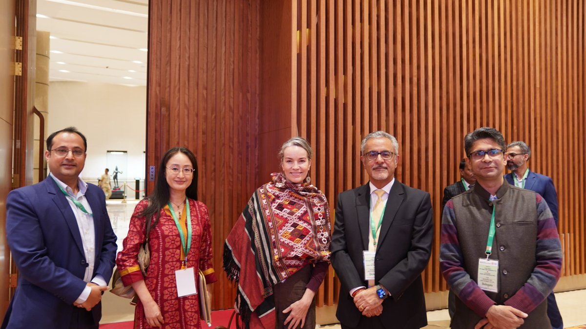 UNWFP_India's tweet photo. A special moment for @fooddeptgoi @UNWFP_India and @PSL_IITD with the launch of the #AnnaChakra #PDS supply chain optimisation tool that will reduce emissions, enhance savings, and efficiency in reaching the beneficiaries of a scheme that serves 800 million people. 
#FoodSecurity https://t.co/ANbqgQTUTc