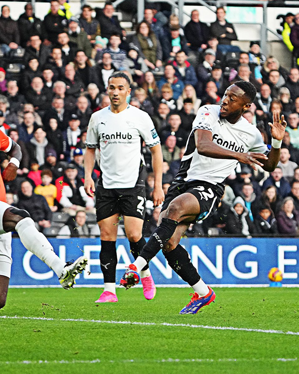 sheepupagainst's tweet photo. Derby 1 Wednesday 2: A right kick in the Barry Bannans as the Rams fall victim to a smash and grab. Ouch.

https://t.co/Sl5drmAliW https://t.co/qOKRqsAMuR
