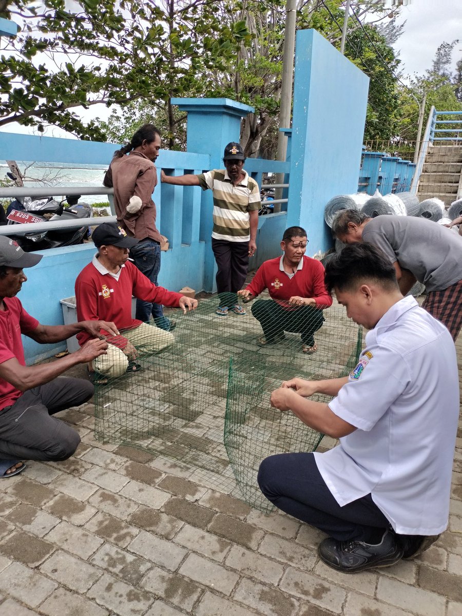 ElyGinting's tweet photo. Selasa (03/12/2024), Ely. S. Ginting, Luhkan Pulau Seribu, Pendampingan Pelatihan Pemberdayaan Kelompok Nelayan tentang Sosialisasi Alat Tangkap Ramah Lingkungan di Pulau Tidung.
#GuhkanSatminkalBogor #Aktivitas #PPBPulauSeribu
@bppsdm_kp
@puslatluhkp
@brpbatpp_bogor https://t.co/6KFIUvbqAL