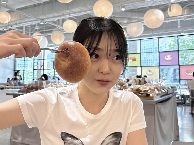 _kimmsieun's tweet photo. 🐟🐟🐟🐟 https://t.co/i5PzlcFk5N