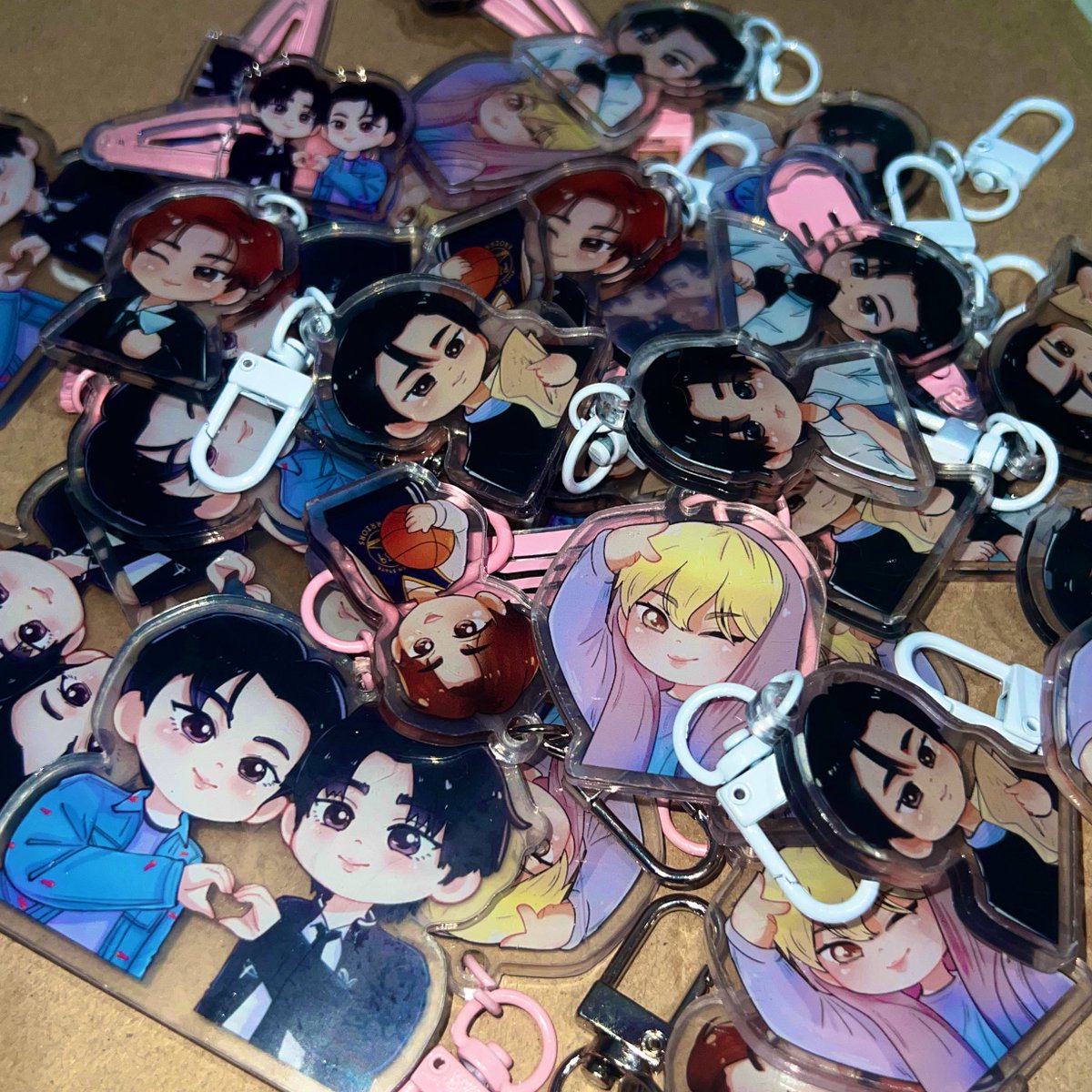 𐙚₊˚  #ENHYPEN des7ined dunkin keyring freebies by @le_xene 
  
╰ mbf + like + rt
╰ strictly 1:1 (limited qty!) 
╰ loc and time tba! 

see you engenes! 🩵

#DES7INED_ENHYPEN_withDUNKINPH