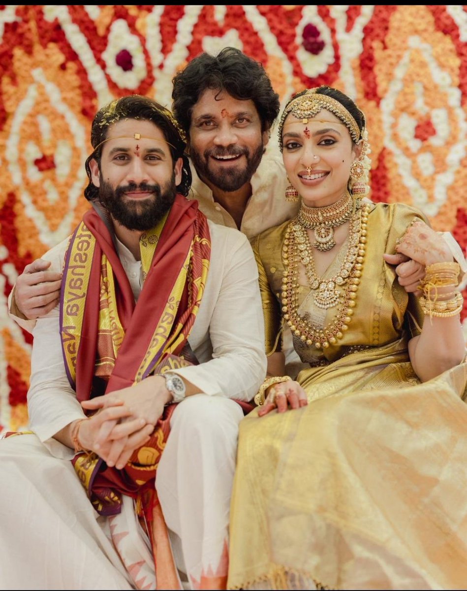 anbhvt's tweet photo. Naga Chaitanya and Sobhita's wedding felt like a dream, where tradition and beauty walked hand in hand.
Wishing them endless love, smiles, and happiness forever! #So_Chay
#NagaChaitanya #ShobhitaDhulipala
#Samantharuthprabhu𓃵 https://t.co/eq9aEC8iYo