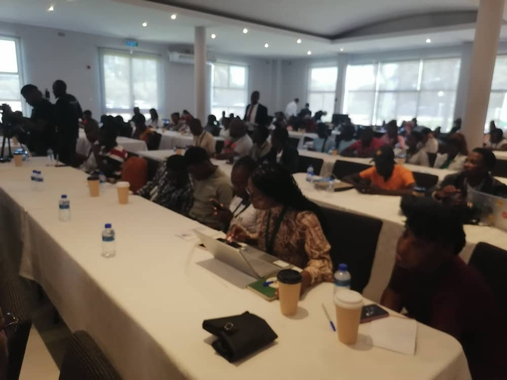 ZIMCLANT's tweet photo. Zimbabwe Care leavers participating on a workshop on Local Works Collaboration Action Network which is focusing on Youth Entrepreneurship, Employability and Innovation.
#usaidzimbabwe
#yeei
#youthempowermenttranformationtrust https://t.co/LLHHMstBN3