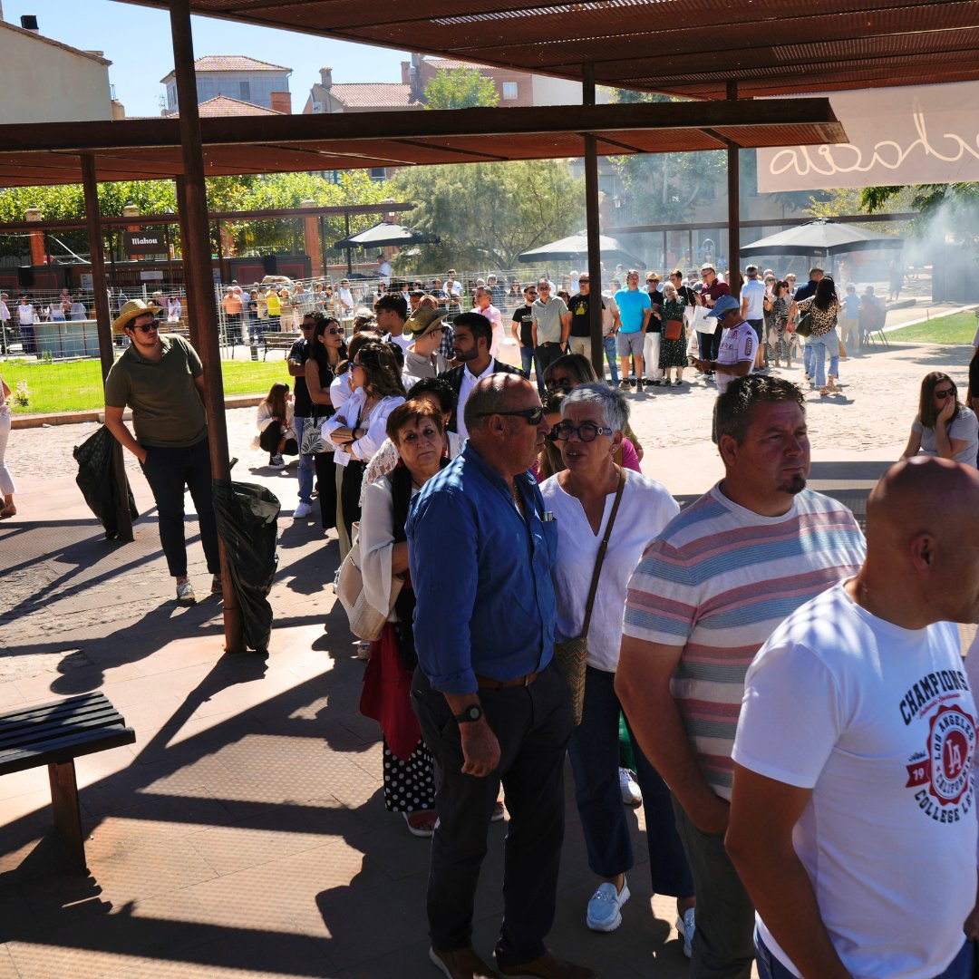 La música y el buen ambiente fueron los ingredientes clave para que la Plaza del Lechacito estuviese abarrotada durante toda la edición de #Fromago de este año 💛