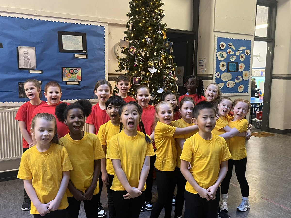 WellshotPrimary's tweet photo. Our gymnasts are on their way to Gymfest!! We’re very excited! @EastbankYoung #gymfest https://t.co/abrKsak4nS