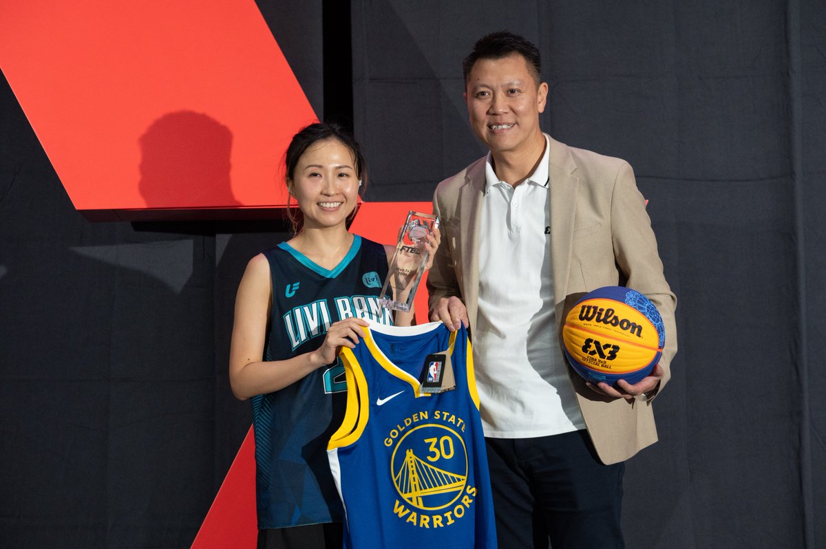 FTBL_HK's tweet photo. Meet the unstoppable Cristo Lam! She's a tech leader at Livi Bank and is dominating the basketball court as #Web3x3's all-time leader and 2-Point Champion

📷 Check out the latest interview with Cristo here:  https://t.co/UBIE0zyILE

#Web3x3 #Fintech #FTBL #Finoverse https://t.co/tFvtD6pspU
