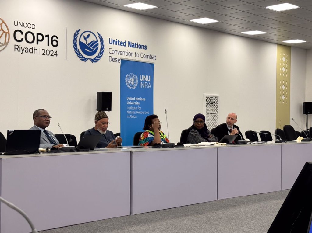 UNUINRA's tweet image. Still on #UNCCDCOP16📍

Thanks to all who attended our side event:Making Voluntary Carbon Markets Work for Africa’s Sustainable Future.

#VCMs are a powerful tool for #ClimateFinance &amp;amp; provide#Africa opportunities to attract 🟢 investments for emissions⬇️ &amp;amp; ecosystem restoration.