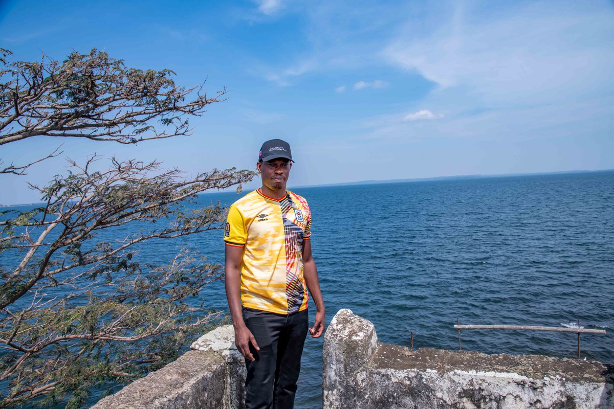 mugarra's tweet photo. 📍Banda Island is one of the 84 Islands that make #Kalangala District, known to many as Ssese Islands. Banda Island must be one of the most serene and rustic destinations for a relaxing, invigorating getaway on Lake Victoria.

Popularized in the 90s by Kenyan-British adventurer Dominic Symes aka #KingDomofBanda, the Island - with its clear water and sandy beaches, pristine rain forests and stone house structures, calming sunsets and a myriad of activities to enjoy - is an experience worth setting sail for.

An intriguing history of Dominic’s life on this Island will have you wanting another day of exploration!

Tourists can simply bask in the tranquility of the beach while resting on a hammock, adventurous fellows can choose hiking, kayaking, volleyball, fishing or jet skiing among others. The evenings are even better with fish smoking on the campfire grill, a beer in hand and good company. 

The holidays are here, let’s #ExploreUganda!
