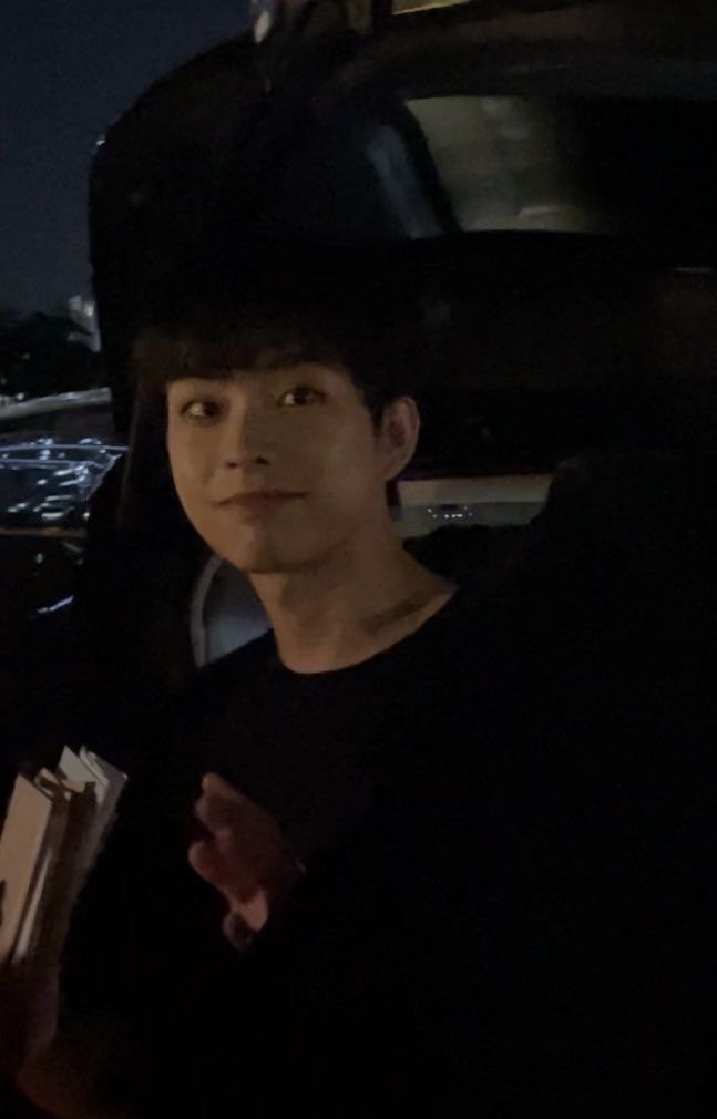 yeop_x2's tweet photo. 때는 22년 9월 • •
ㅅㅏㄹㅏㅇㅎㅐ 🙈🌀 https://t.co/c7G128e2ZI