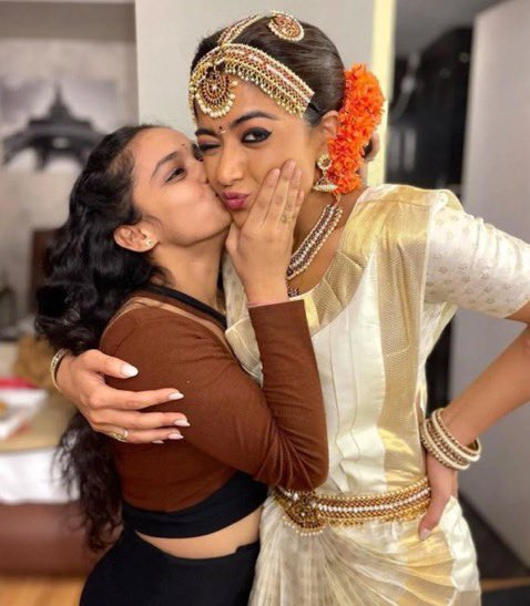 Erratic_Engima's tweet photo. This shot 🔥 #Pushpa2   🥵🥵🤯🤯

#PushpaTheRule
#RashmikaMandanna
#SpotifyWrapped2024 
#Pushpa2TheRulereview 
#Pushpa2TheRule https://t.co/RXXUzCm14F