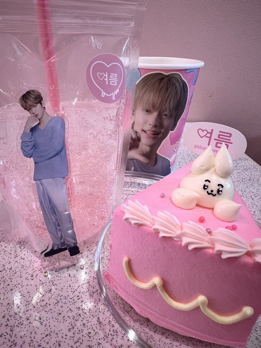 ｽﾋﾞﾝｾﾝｲﾙｶﾌｪめぐり🐰🎂
今年は日本でｽﾋﾞﾝﾍﾟﾝちゃんと一緒に💓
先着特典ありがとうございます🥰

<a href="/reverdream1205/">REVER DREAM</a> 様
<a href="/reverdream_jp/">𝗥𝗘𝗩𝗘𝗥 𝗗𝗥𝗘𝗔𝗠 𝗝𝗣</a> 様
<a href="/yolumlovesyou/">여름♡cafe yolum</a> 様