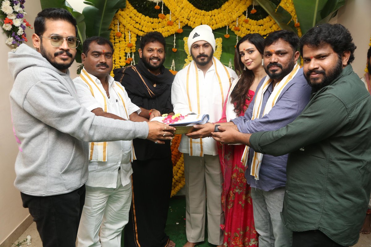 sidhuwrites's tweet photo. Sri Lakshmi Narasimha Arts Prod no 1 Opens today with an auspicious Pooja ceremony.
Starring @deepaksarojhere #Deepshikha #Anaira
Directed by #HarishGadhagani
Produced by #TanniruHariBabu
Music by @anuprubens
DOP: #SureshRagutu
Editor: #VaraPrasad
@baraju_SuperHit @vrmadhu9
Script Handover by - @yadhuvamsi92 @PradeepMaddali
Clap by - @venuudugulafilm
Switch On by - Sujit
First shot By - Sandeep
Ex-Pro - #ArjunSai