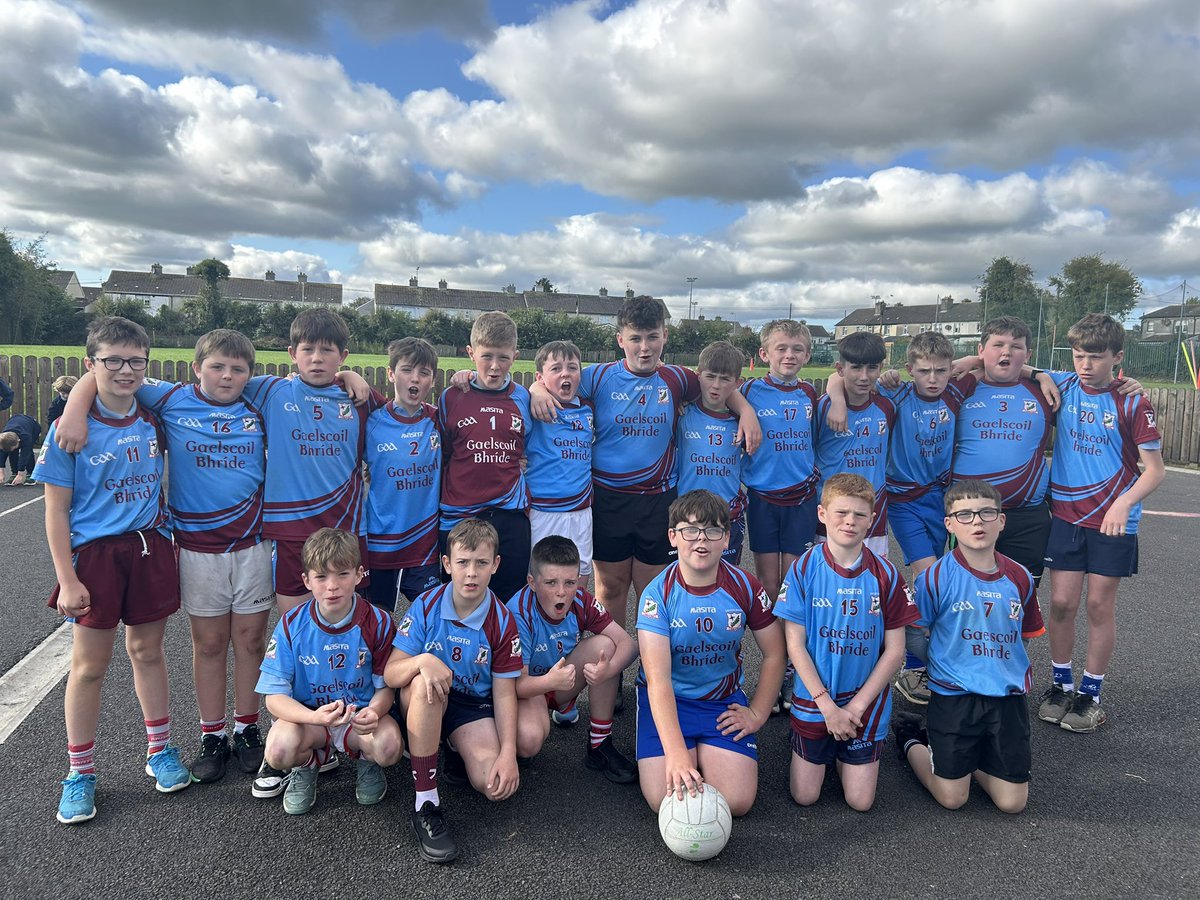 Guímid gach ádh ar ár bpeileadóirí Faoi 13 a bheidh ag tabhairt aghaidh ar Chraobh an Chontae inniu!
Wishing our U13 footballers the very best of luck in their County Final today against Newport BNS
Beirigí libh é leaids! 🏆<a href="/TippCumanNamBun/">Tipperary Cumann na mBunscol</a> <a href="/DurlasOgGAA/">Durlas Óg</a> <a href="/thurlessars/">Thurles Sarsfields</a> <a href="/ThurlesGaels/">ThurlesGaels</a>