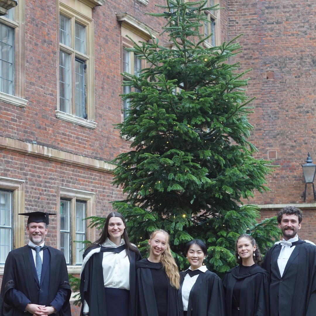 Catz_Cambridge's tweet photo. On Saturday morning we celebrated the final graduation of 2024 🎓 Congratulations to everyone on their new @Cambridge_Uni degrees. It was great to see friends and family turnout to celebrate with us. The full album of photos from Catz is available at https://t.co/icdu8uNh6H https://t.co/nI4S3nuLbv