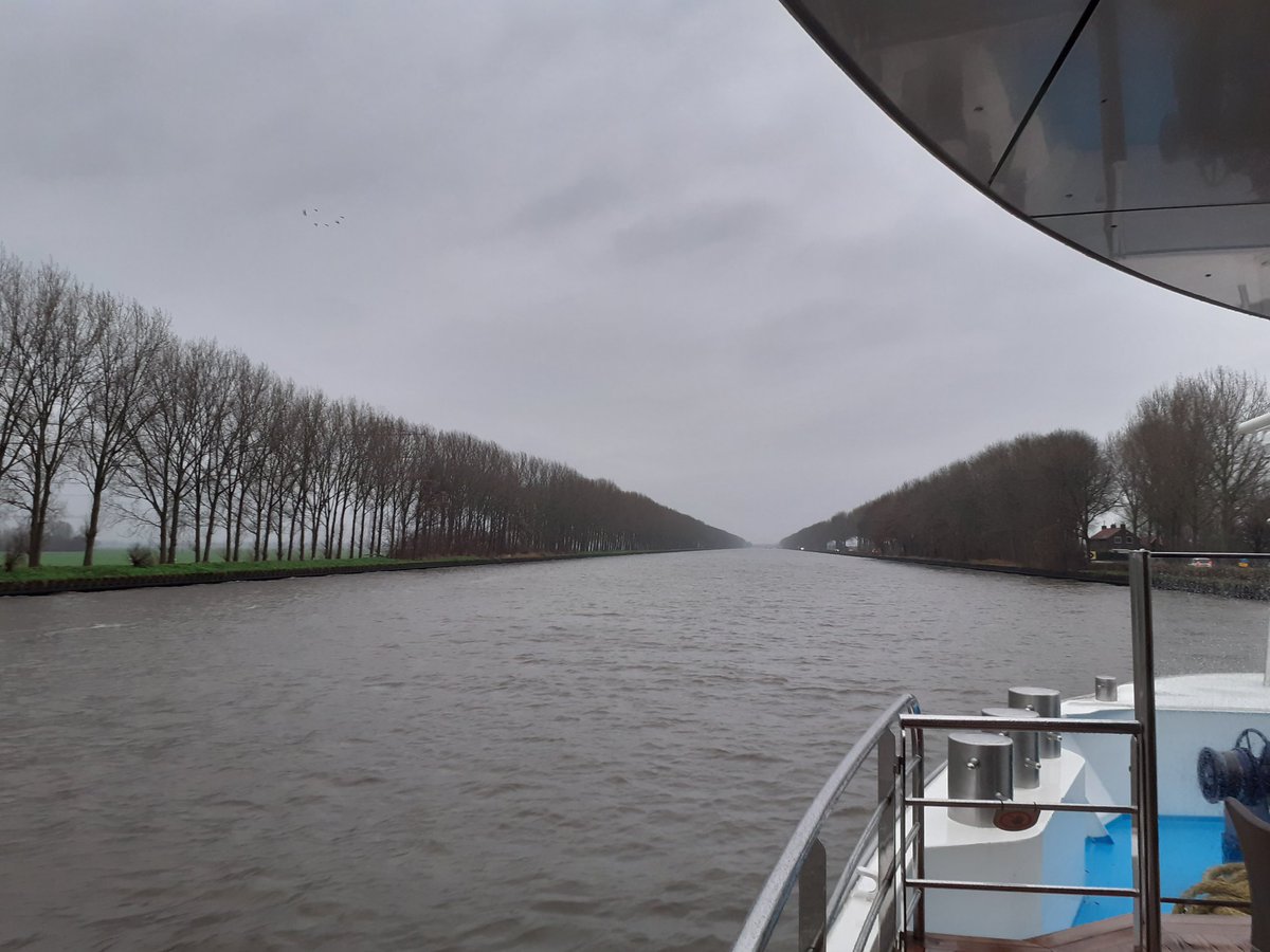 A very straight, tree lined route to #Amsterdam this morning.  Unfortunately the weather is a bit murky #TreeClub #APTRiverCruise