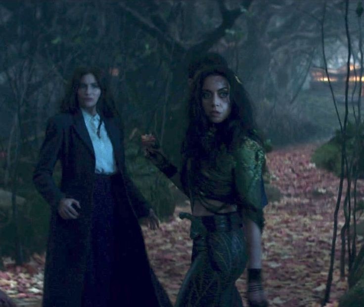 мы понимаем
друг друга с 
по-                                 
                                     шли убьем
                                     кого-нибудь?
может лучше 
побьем?
ладно... ваш
вариант тоже
ничего.