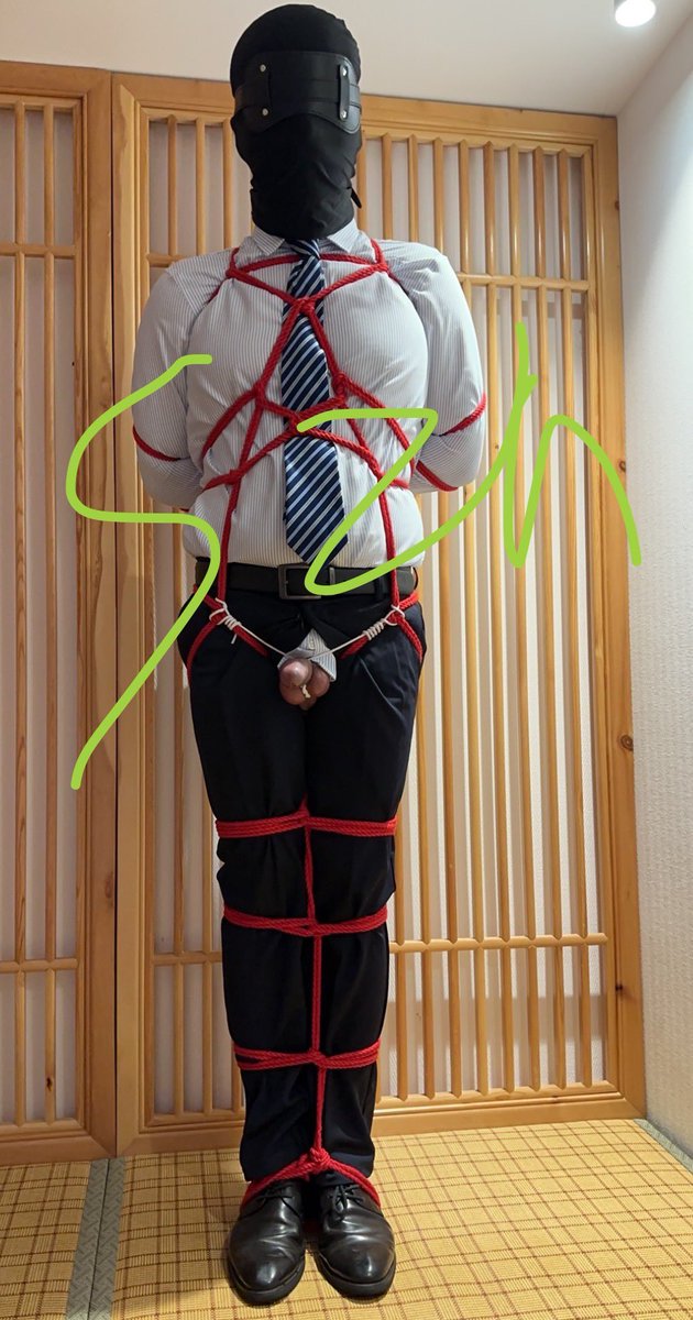 wochenp2's tweet photo. 有没有人的性癖是这样的：
在未来高科技发展的时代，m自愿被s做成人形智能机器人，失去自我意识，成为一具只会无条件服从s指令的机器人，满足s的一切需求。然后s会给机器人穿上喜欢的正装。
当然这只是yy，但有没有同样喜好的s或者m可以一起聊聊天 https://t.co/S16NkP5Qv2
