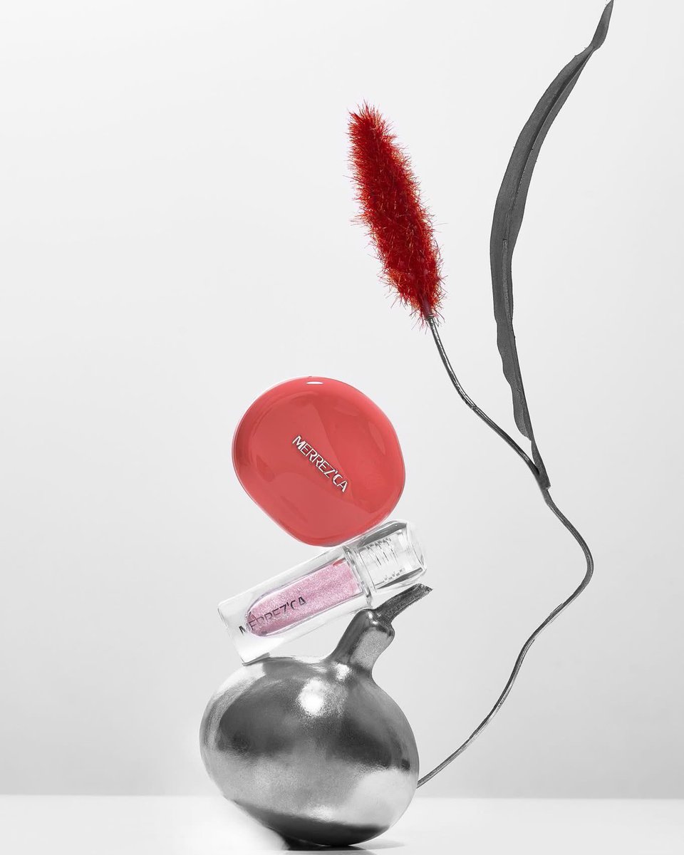 merrezca_office's tweet image. ปลดล็อคความงามไร้ขีดจำกัด 
ด้วย 2 ไอเทมใหม่💫✨

Available Now
🧡 Shopee &amp;gt;&amp;gt; bit.ly/3NQXJ8W 
💙 Lazada &amp;gt;&amp;gt; bit.ly/3ROKqam
🖤 TikTok &amp;gt;&amp;gt; bit.ly/43MMZiS

#Merrezca #EverdayWithMerrezca
#บลัชเบลอผิว #BlurryBlush
#กลิตเตอร์ตาฉ่ำ #LiquidGlitterEyeshadow