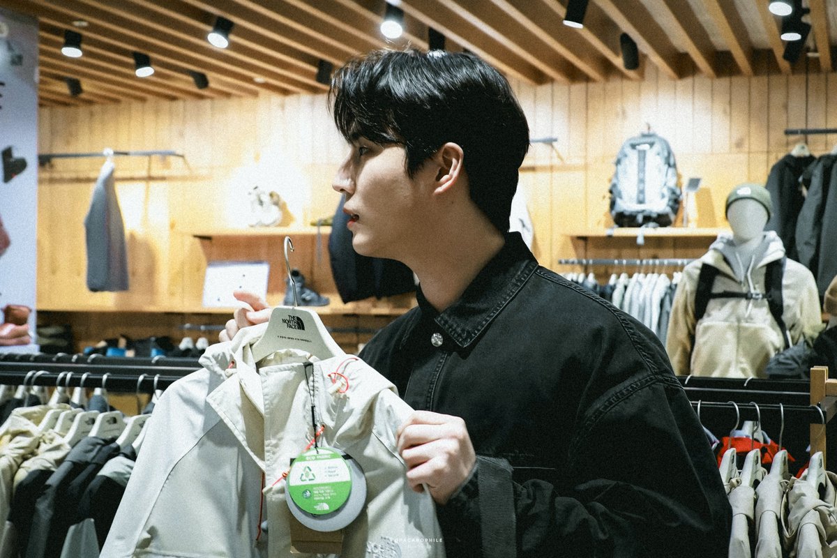 O P A C A R O P H I L E tweet media