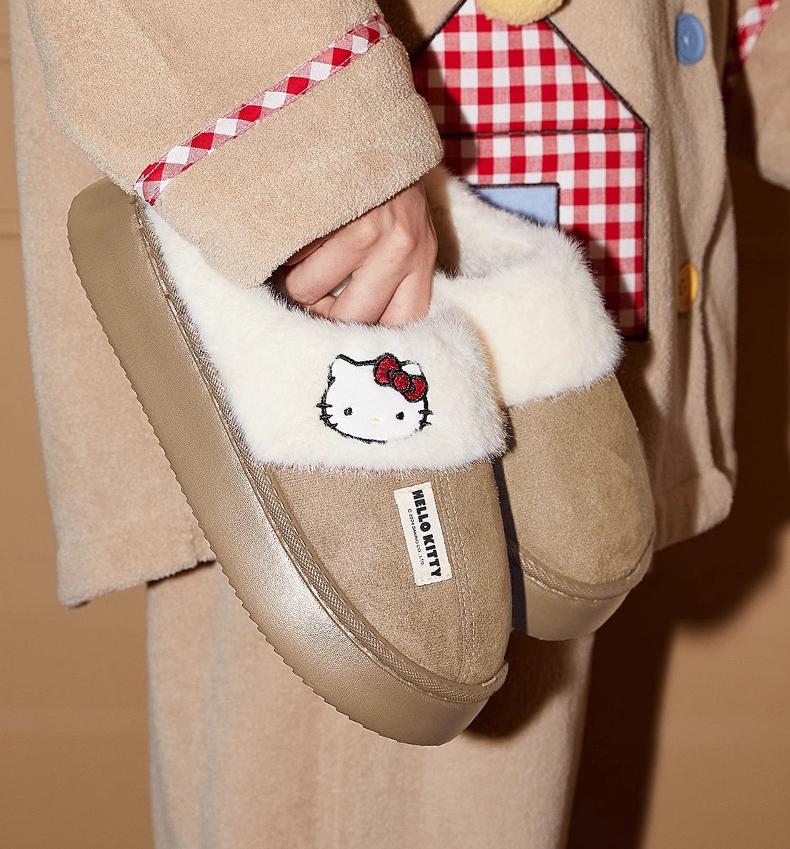 Gukoo x Hello Kitty แบรนด์มีจัดโปร ราคาดีมากงับ 🫶🏻
เลือกได้ทั้ง 2 สีเลย เหลือคู่ละ 490 บาทเท่านั้น รีทวิตส่งฟรีค้าบ