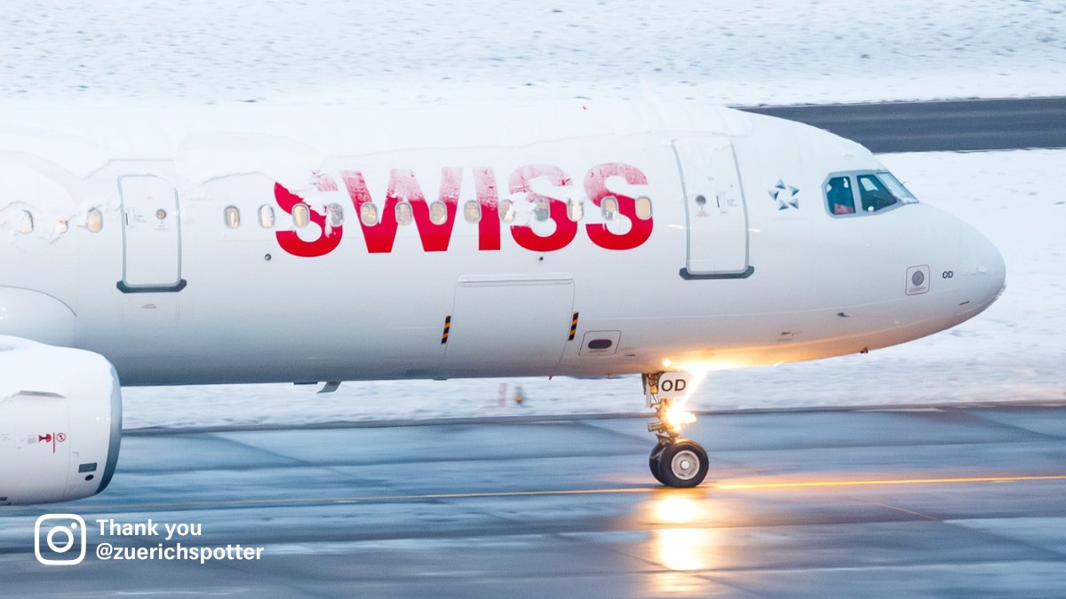 FlySWISS's tweet photo. Let it snow, let it snow, let it snow… ❄🎶 Experience the magic of a white winter wonderland with our aircraft in the spotlight. ✨✈
Share your pictures with #flyswiss for the chance to get featured.
#repostsoftheweek #reposts https://t.co/bSgioWV1aV