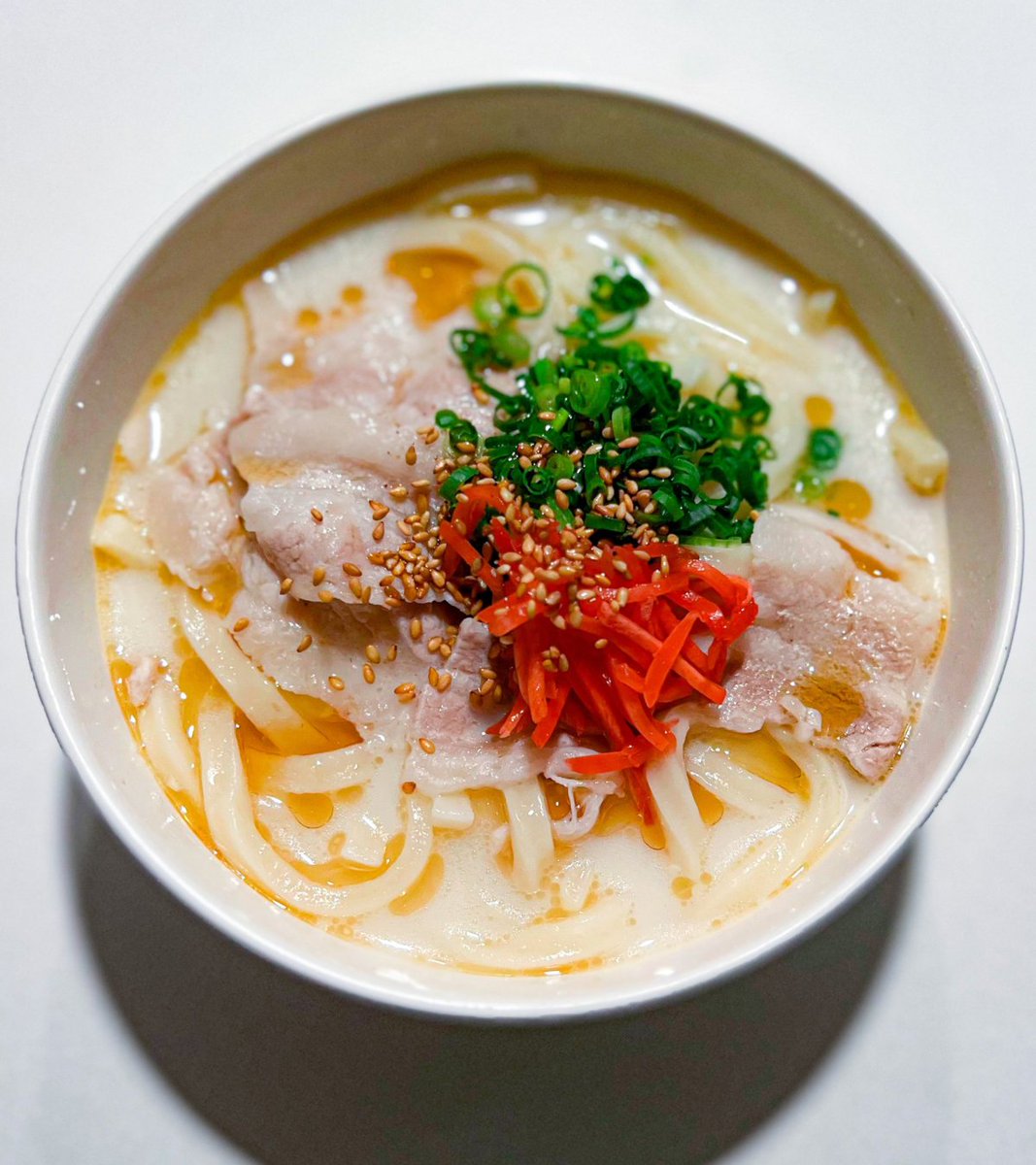 mtmtharb's tweet photo. みんなもうこれは作ってくれた？大バズりした豚骨風うどん https://t.co/zZyPvVw8zI