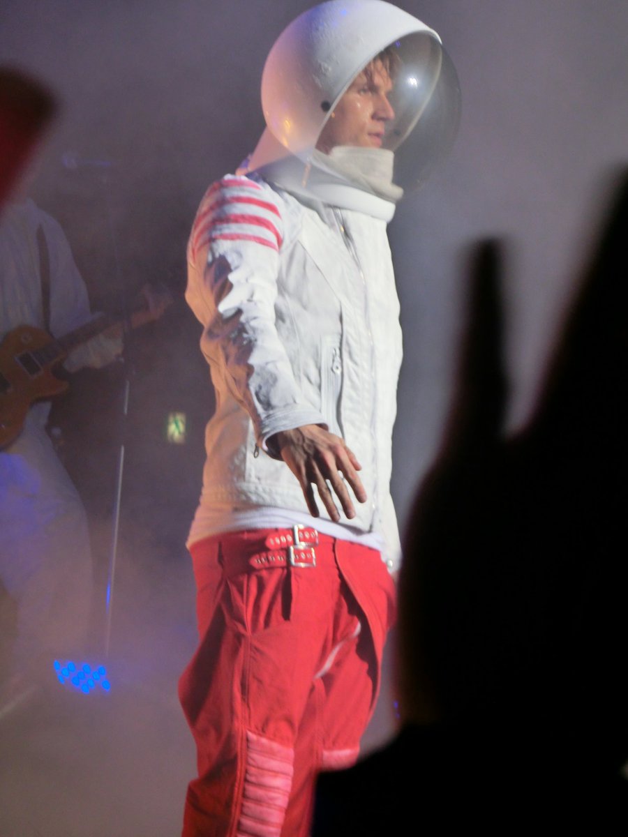 mona1love's tweet image. #WhoIAmTour ♥♥♥
#3nd
[WHO I AM]
Nick Carter is coming to Japan
It's a special Christmas present for me🎁
#NickCarter 
#IAMTAKINGOFF
#2ndalbum 
※🙈📷️not me