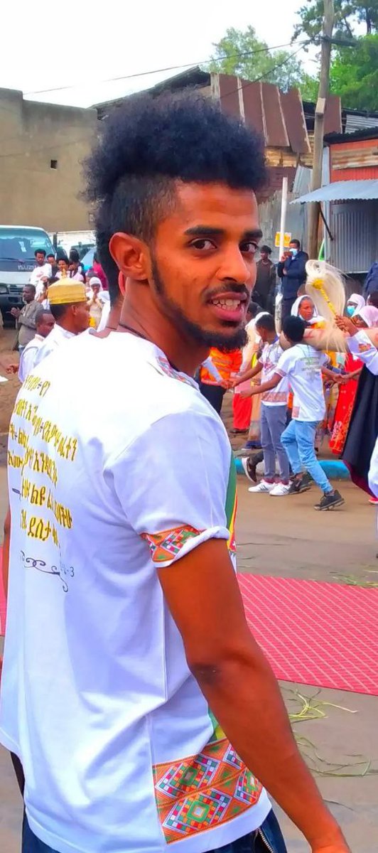 Xenopian's tweet photo. አፋልጉን

ይታገሱ ዘነበ መቻል 
ዕድሜ 23
ቤተሰብ ሳያሳውቅ ሐምሌ 16/2016 ዓ.ም ከቤት ወጥቶ ሐምሌ 19/2016 ዓ.ም ደውሎ ወደ ሊቢያ መንገድ እንደጀመረ እና በ10 ቀን ውስጥ ሊቢያ እንደሚገባ ነበር የነገረን ነገርግን መስከረም 5/2017 ዓ.ም ከሰፈር አብሮት ጉዞ https://t.co/WhqnNuGUQr