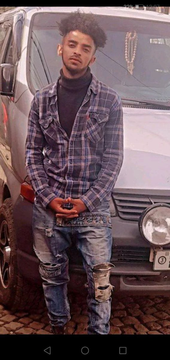 Xenopian's tweet photo. አፋልጉን

ይታገሱ ዘነበ መቻል 
ዕድሜ 23
ቤተሰብ ሳያሳውቅ ሐምሌ 16/2016 ዓ.ም ከቤት ወጥቶ ሐምሌ 19/2016 ዓ.ም ደውሎ ወደ ሊቢያ መንገድ እንደጀመረ እና በ10 ቀን ውስጥ ሊቢያ እንደሚገባ ነበር የነገረን ነገርግን መስከረም 5/2017 ዓ.ም ከሰፈር አብሮት ጉዞ https://t.co/WhqnNuGUQr