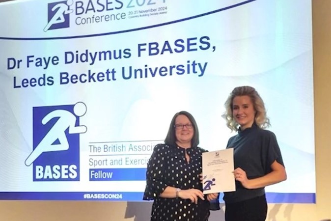 Research and Enterprise at Leeds Beckett (@lbu_rae) on Twitter photo 🎉 Congratulations to <a href="/FayeDidymus/">Faye Didymus</a> who has been awarded a Fellowship of @basesuk!
🔗bit.ly/3Zpa9tK
👏The accolade celebrates exceptional professional achievements, expertise, and service to the #sport and #exercise community. #LBUresearch 🎉 Congratulations to <a href="/FayeDidymus/">Faye Didymus</a> who has been awarded a Fellowship of @basesuk!
🔗bit.ly/3Zpa9tK
👏The accolade celebrates exceptional professional achievements, expertise, and service to the #sport and #exercise community. #LBUresearch