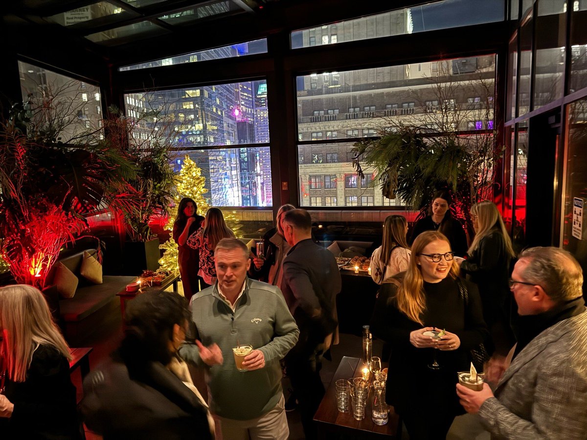 Our North American team hosted the WFA &amp; some of their members for a fantastic evening in New York! 

We were delighted to meet new &amp; familiar faces &amp; in such a magical setting, there's nothing like good food &amp; good company to get you in the Christmas spirit ✨

#Makemorepossible