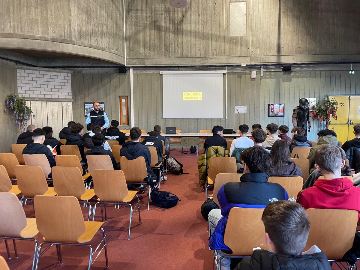 Lycée-UFA Gustave Eiffel tweet media