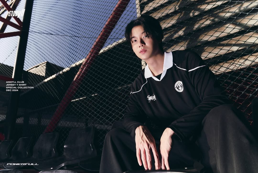 theoneyin's tweet photo. ANWYLL. CO IG posted update 20241205

Start your engine ! 

Jersey T-Shirts ANWYLL CLUB
ANWYLL Special collection, Dec 2024

#ANWYLL #yinyin_anw Yin Anan 
@yinyin_anw #หยิ่นวอร์ https://t.co/zr296jcDll