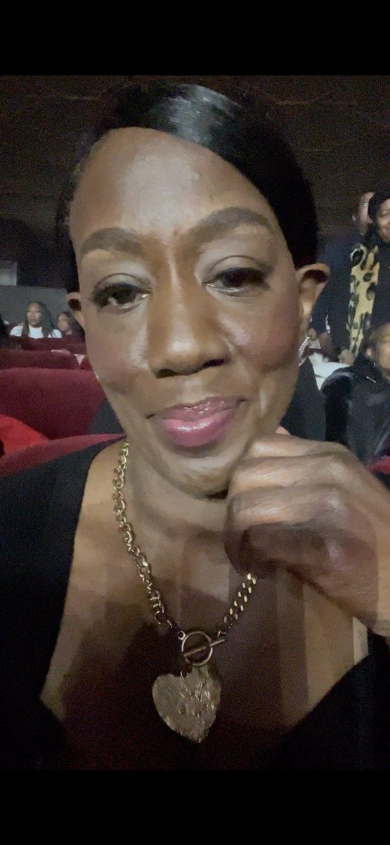 talkingwithnana's tweet photo. The joy of the Lord is truly my strength, and it is showing. Holidays are not easy, but I'm determined to stay joyful!  #talkingwithnana https://t.co/Tk0p8jjjlP