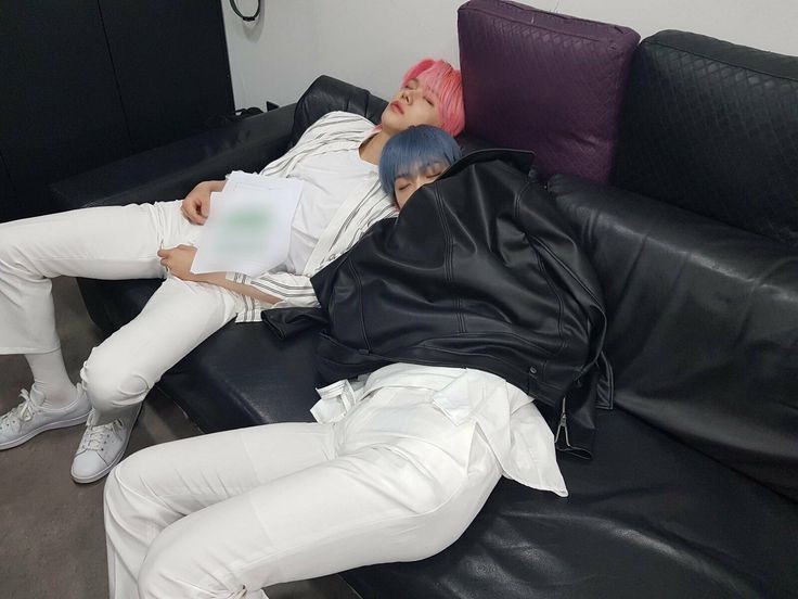 ‎ ᯓ✦ 𝒄𝒉𝒐𝒊 𝒄𝒉𝒆𝒓𝒓. (slow but 🩷YJ) tweet media