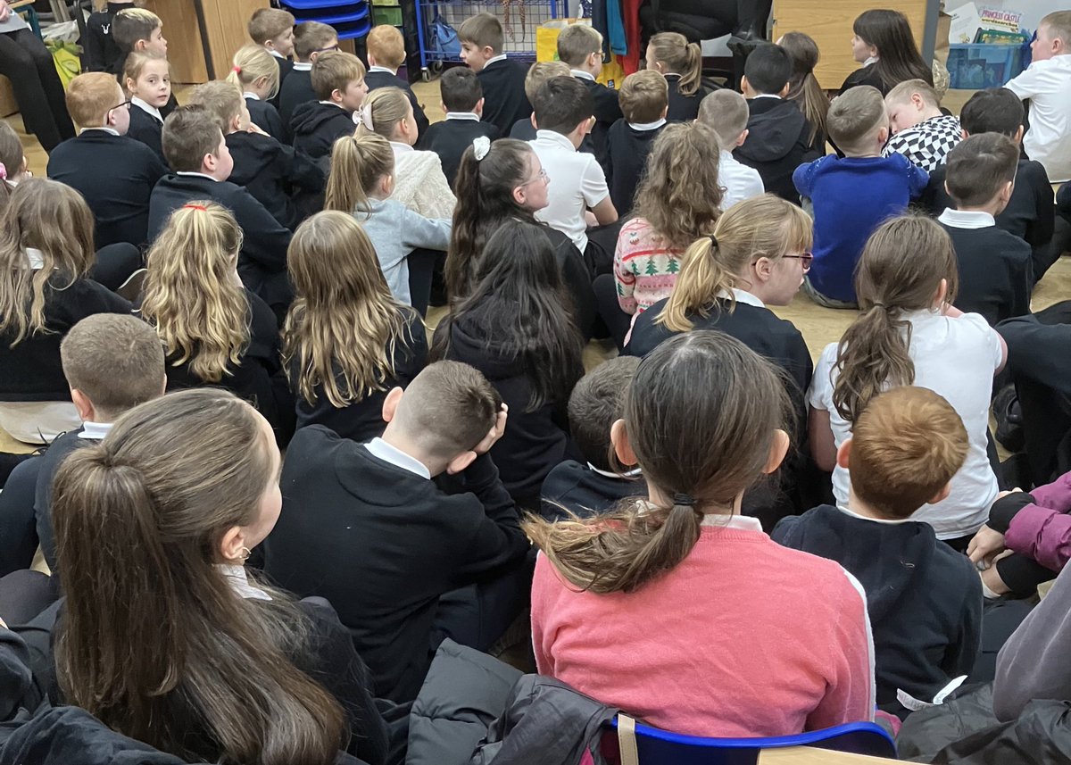 What’s happening?  It must be Christmas 🎄 🎅 🤶 Primary 4,5,6 and 7 busy learning songs to entertain you. You are sounding wonderful. 🎶 🎶 <a href="/MrsE_Bartley/">Mrs Bartley & Primary 7</a> <a href="/MrsLMcFarlane/">Mrs McFarlane</a> <a href="/_MissMcKechnie_/">P5 Dunipace</a> <a href="/MissNicol24/">P6 Dunipace 🍎</a> <a href="/KBarr_16/">Mrs Barr</a>