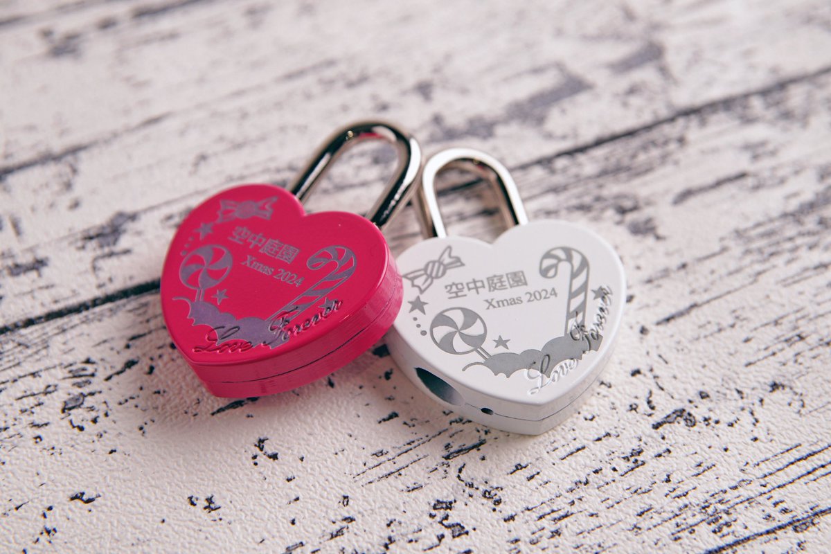 今年もクリスマス限定ハートロックが登場しています🩷🤍 こちらを手に